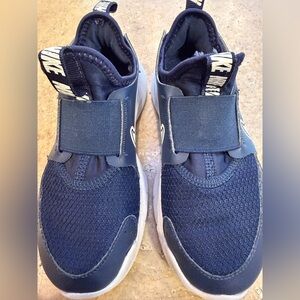 Nike Kids' Flex Runner 3 Sneaker Navy Blue